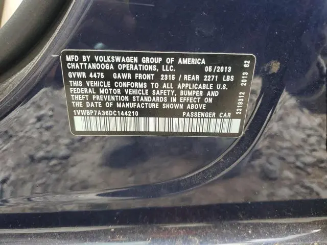 2013 VOLKSWAGEN PASSAT SE  