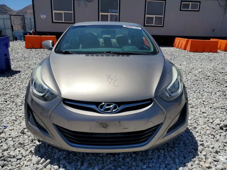 2015 HYUNDAI ELANTRA SE  