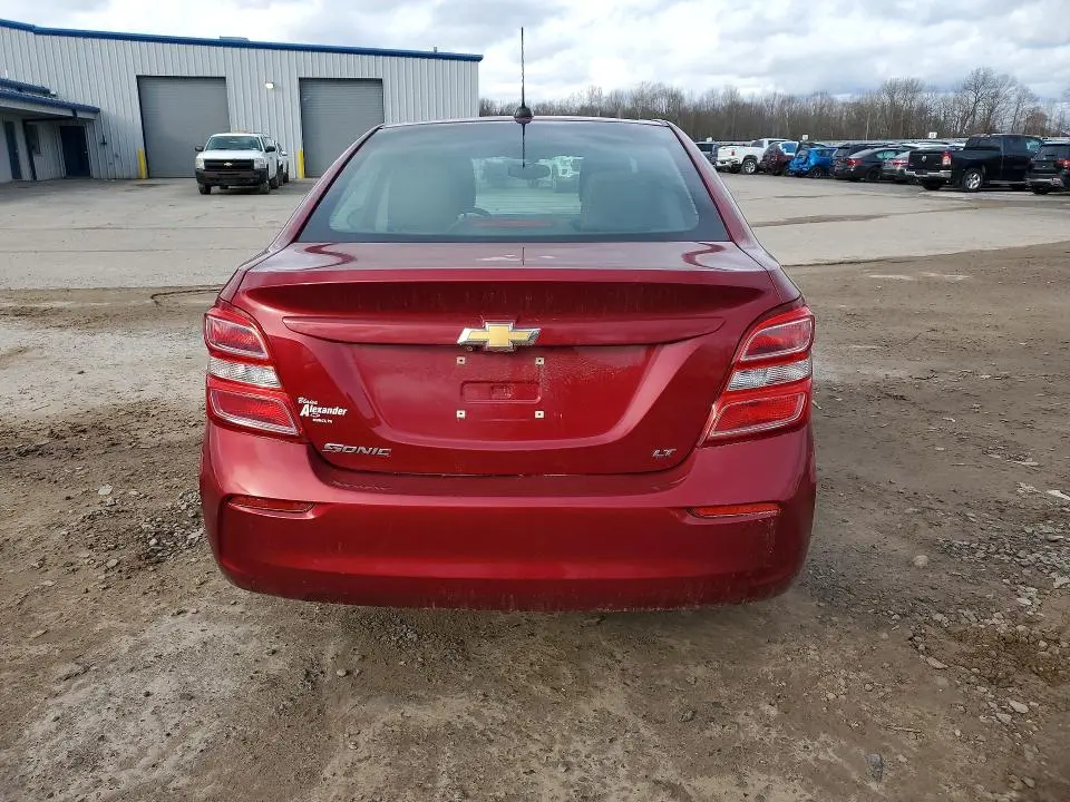 2018 CHEVROLET SONIC LT  