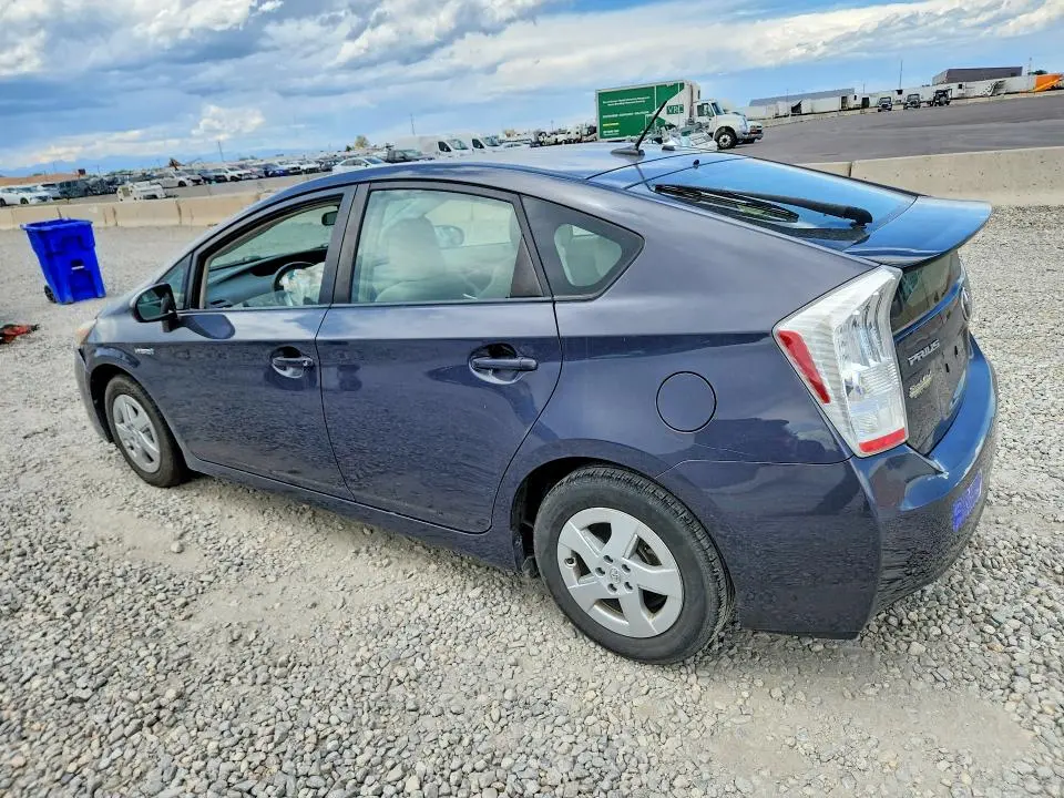 2010 TOYOTA PRIUS II  