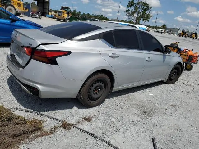 2022 NISSAN ALTIMA SR  