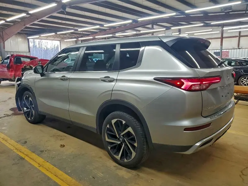 2024 MITSUBISHI OUTLANDER SE  