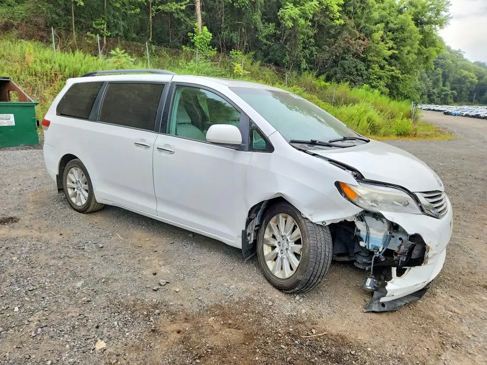 2012 TOYOTA SIENNA XLE 7-PASSENGER  