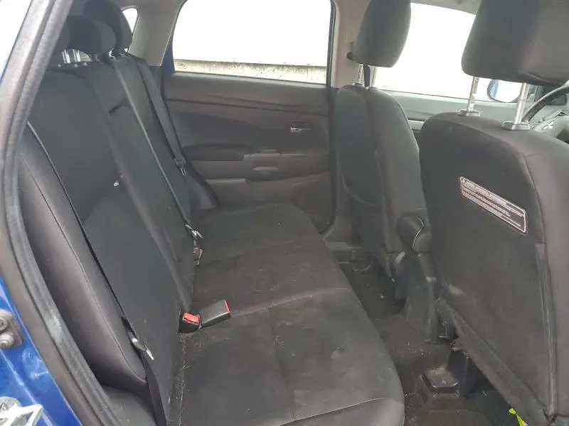 2015 MITSUBISHI RVR SE  