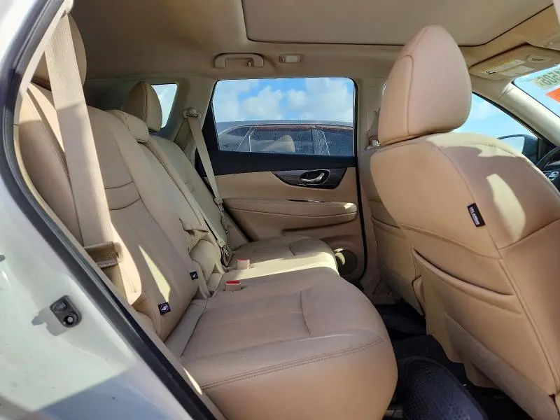 2016 NISSAN ROGUE SL  