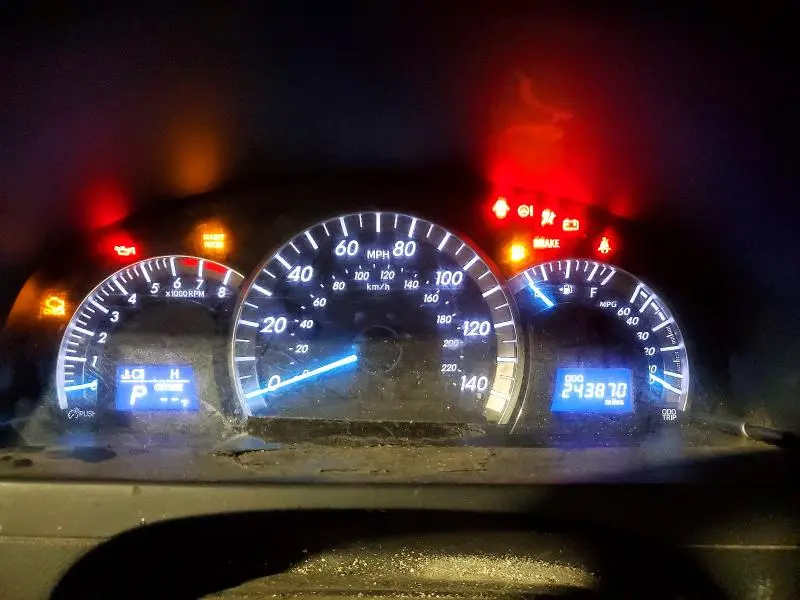 2012 TOYOTA CAMRY SE  