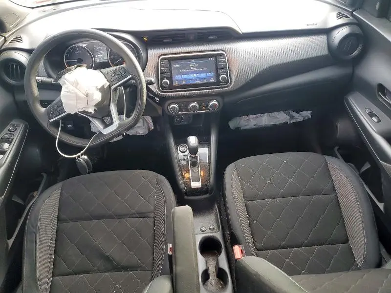 2020 NISSAN KICKS S  