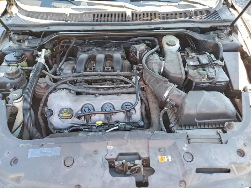 2010 FORD TAURUS LIMITED  