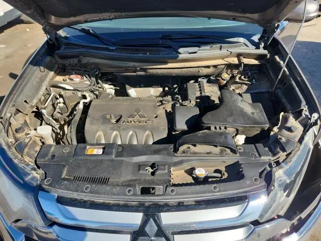 2016 MITSUBISHI OUTLANDER SE  