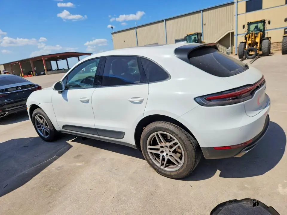 2020 PORSCHE MACAN   