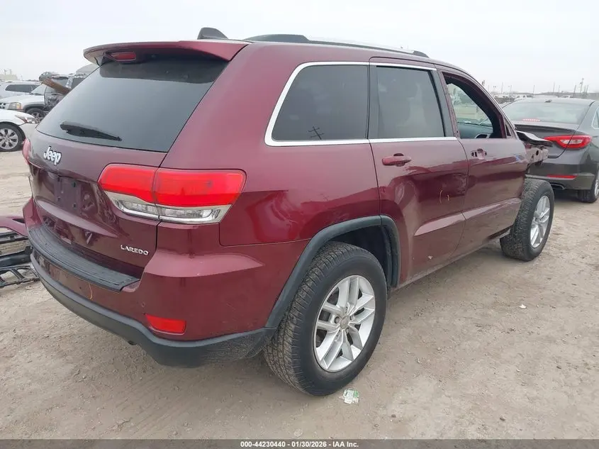 2017 JEEP GRAND CHEROKEE LAREDO 4X2