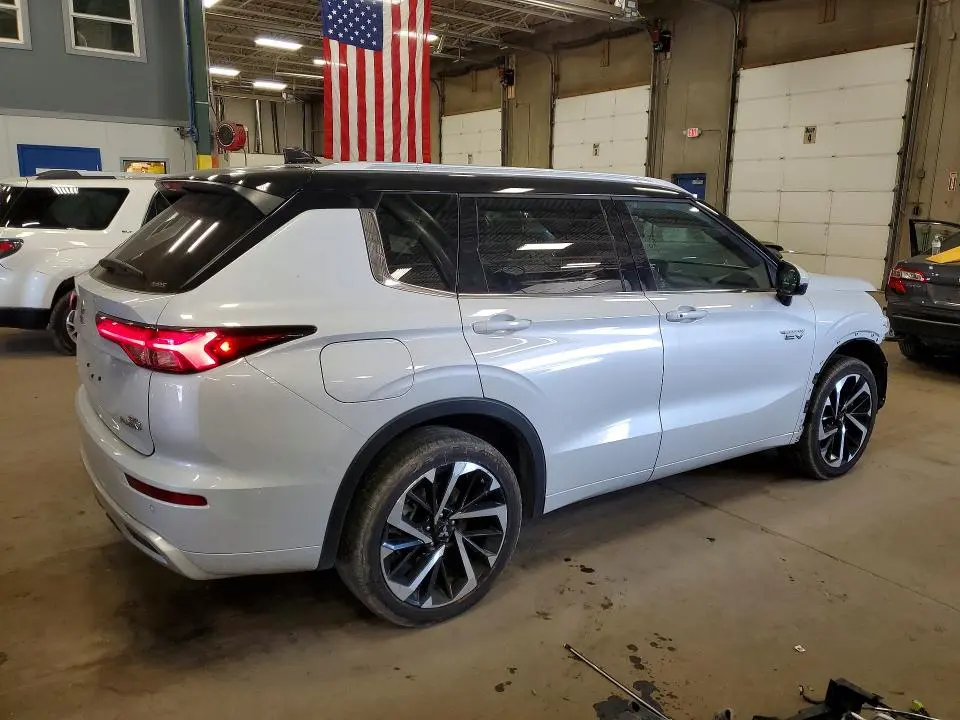 2025 MITSUBISHI OUTLANDER SEL  