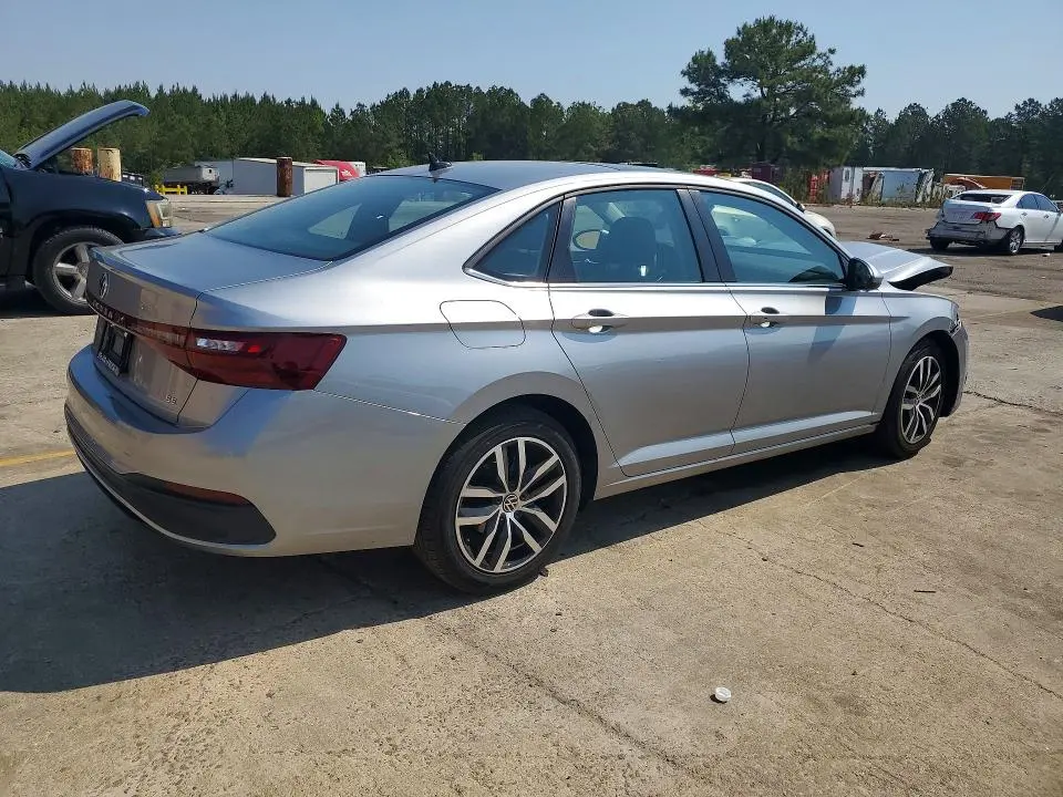 2025 VOLKSWAGEN JETTA SE  