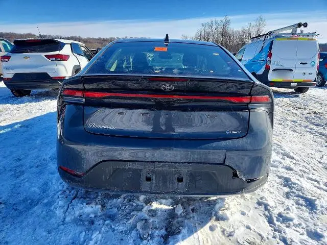 2024 TOYOTA PRIUS LE  