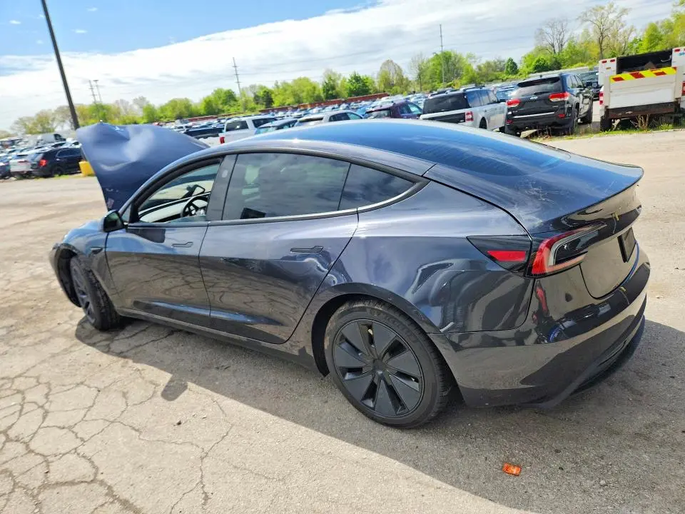 2025 TESLA MODEL 3   