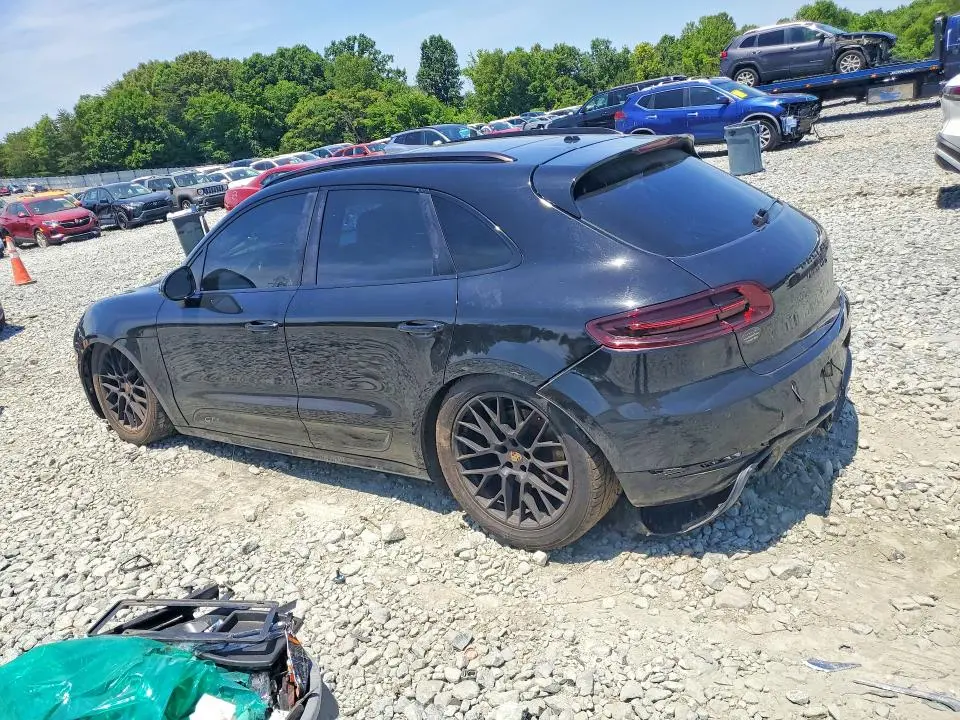 2018 PORSCHE MACAN GTS  
