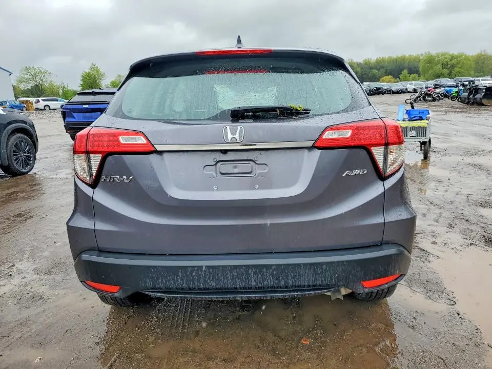 2022 HONDA HR-V LX  