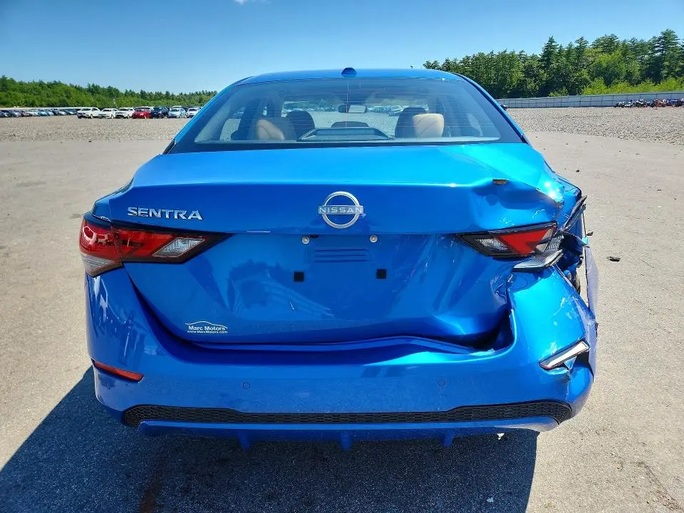 2025 NISSAN SENTRA SV  