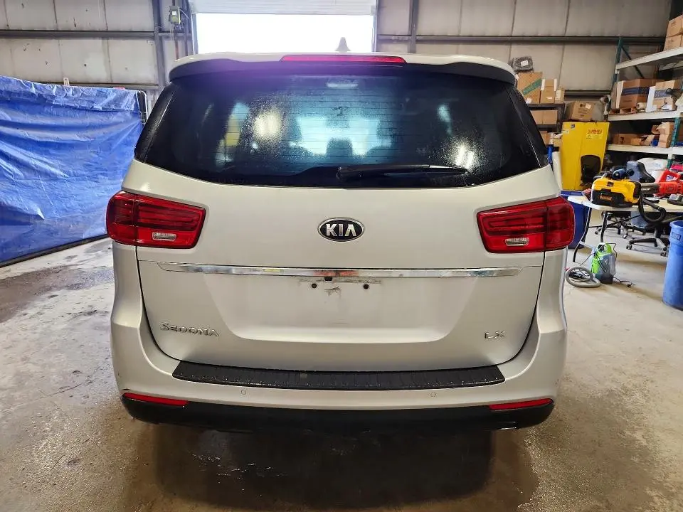 2020 KIA SEDONA LX  