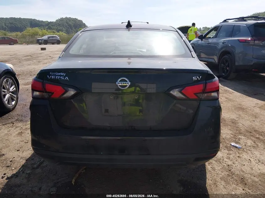 2021 NISSAN VERSA SV XTRONIC CVT