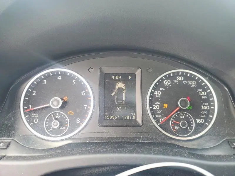 2014 VOLKSWAGEN TIGUAN S  