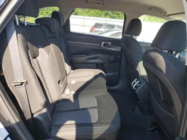 2022 KIA SORENTO LX  