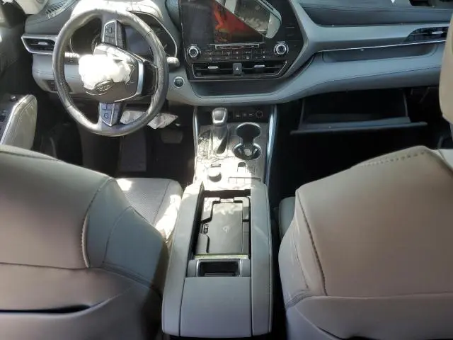 2020 TOYOTA HIGHLANDER LIMITED  