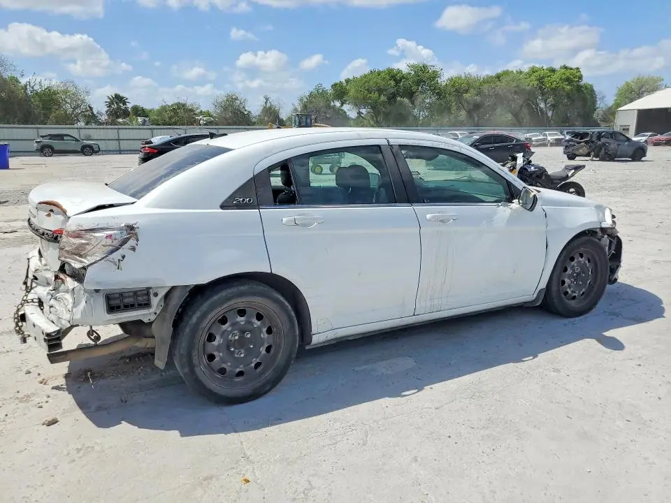 2012 CHRYSLER 200 LX  