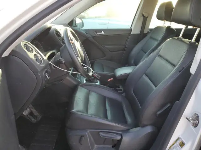 2014 VOLKSWAGEN TIGUAN S  