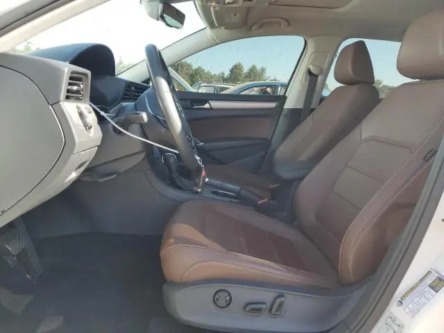 2022 VOLKSWAGEN PASSAT SE  