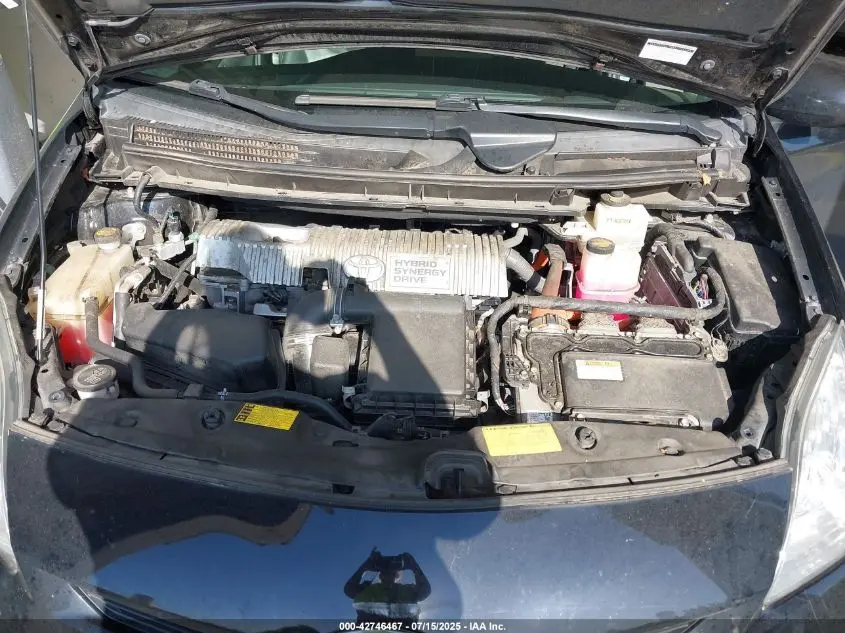 2014 TOYOTA PRIUS FOUR
