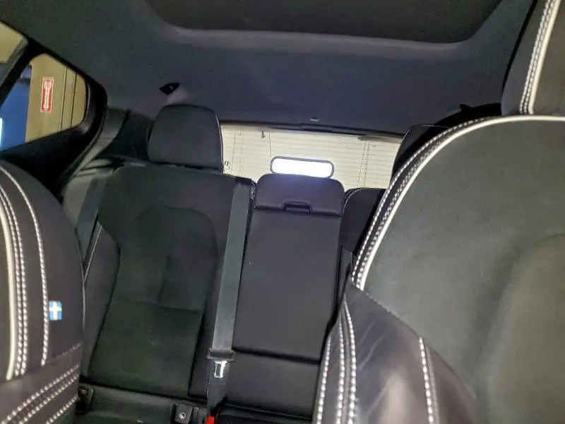 2021 VOLVO XC40 T5 R-DESIGN  