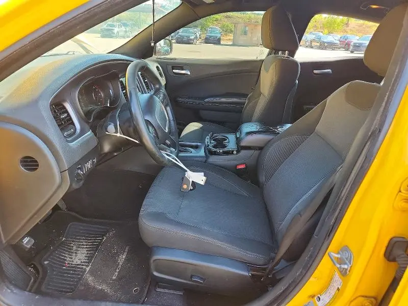 2017 DODGE CHARGER SE  