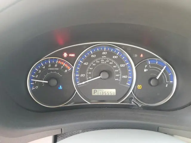 2010 SUBARU FORESTER XS  