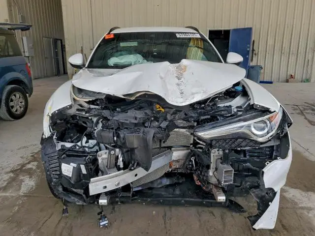 2022 ALFA ROMEO STELVIO   