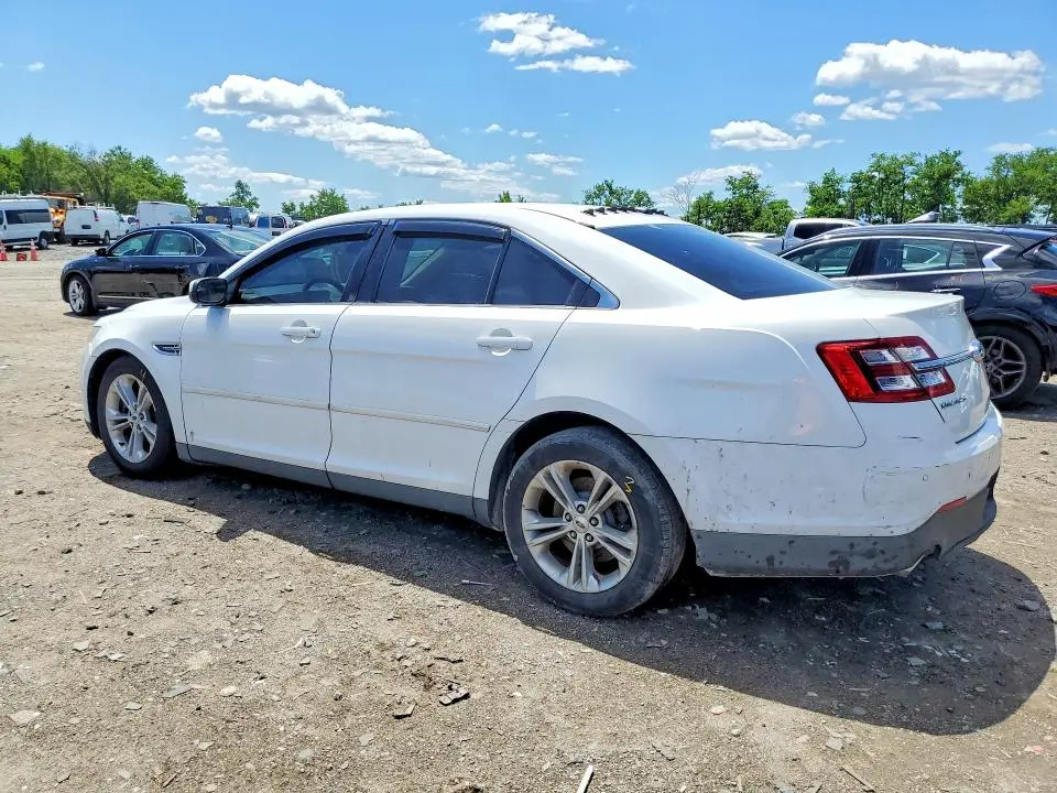 2015 FORD TAURUS SEL  