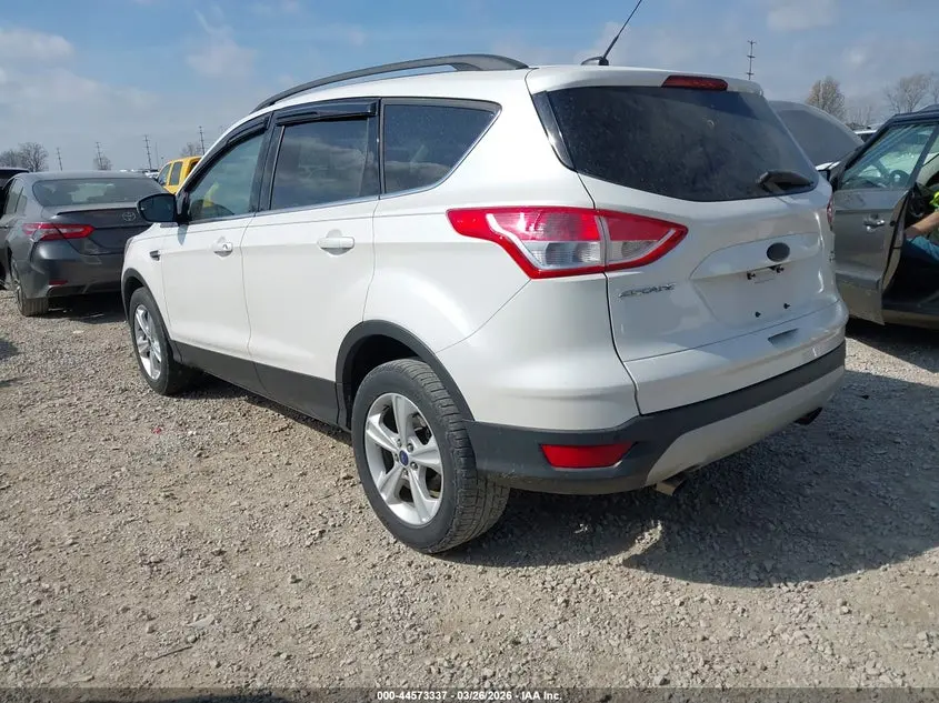 2015 FORD ESCAPE SE