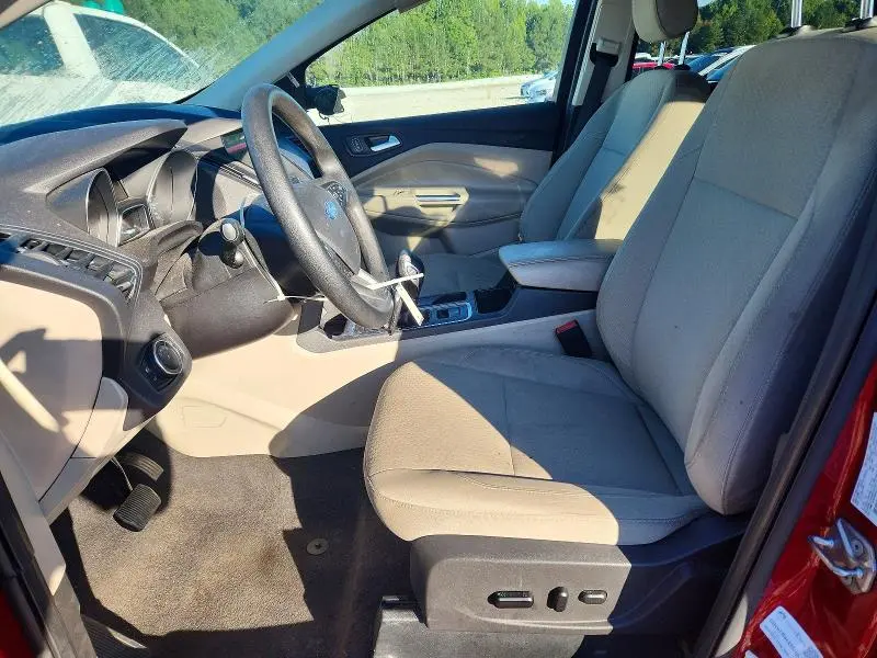 2019 FORD ESCAPE SE  