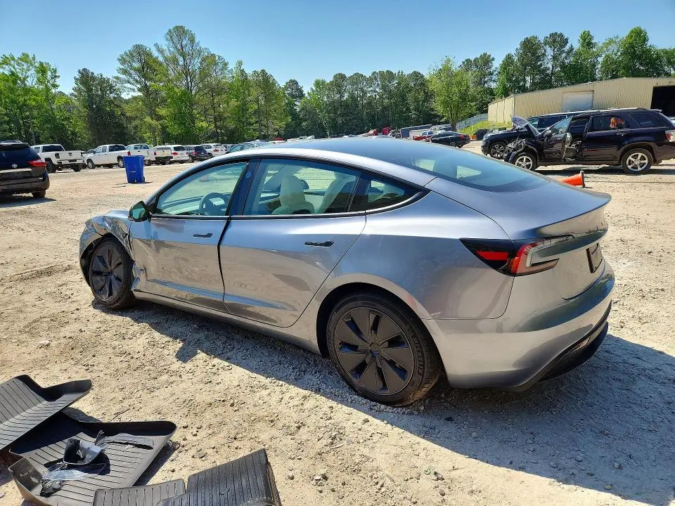 2026 TESLA MODEL 3   
