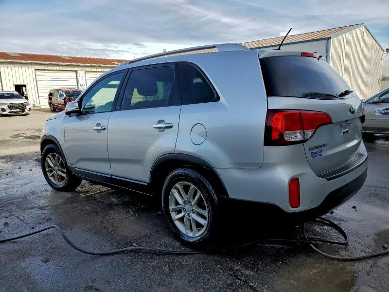 2015 KIA SORENTO LX  