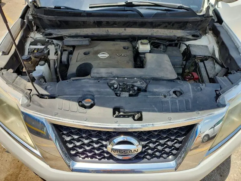 2014 NISSAN PATHFINDER SV  