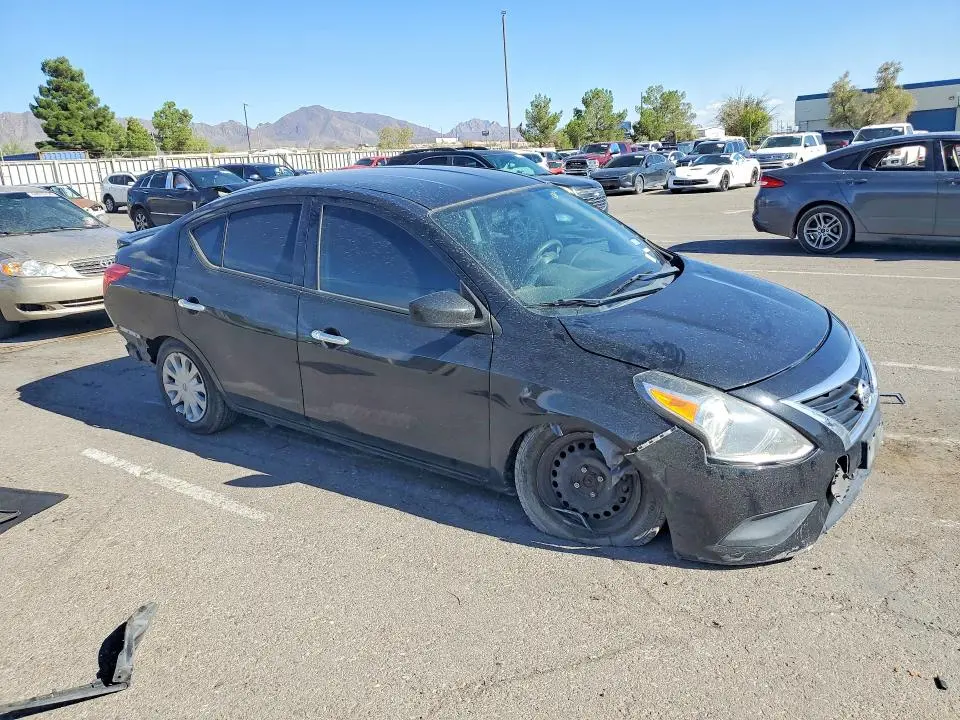2019 NISSAN VERSA SV  
