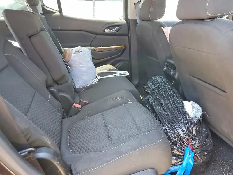 2017 GMC ACADIA SLE  