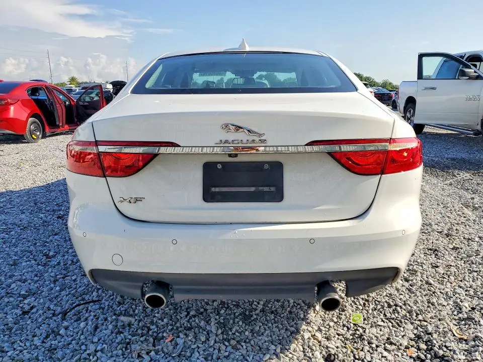2016 JAGUAR XF PRESTIGE  
