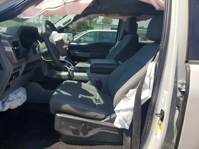 2024 FORD F150 XLT  