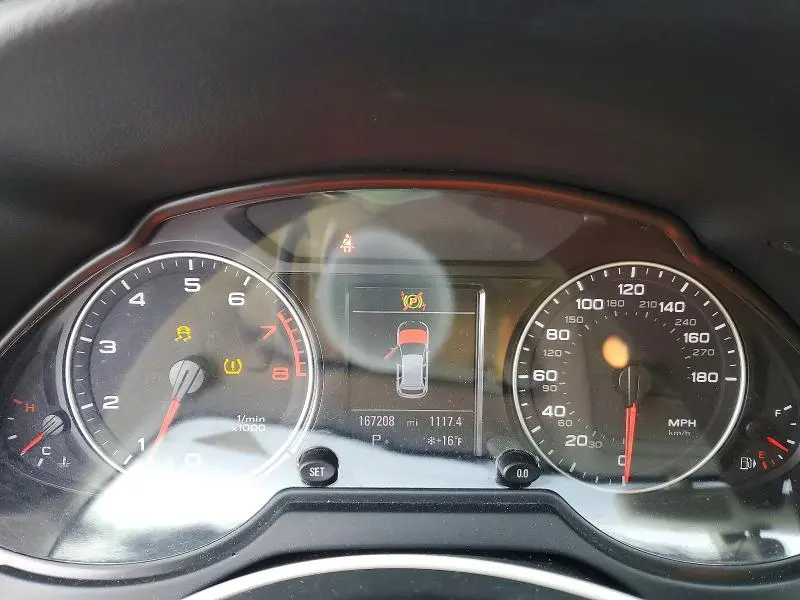 2011 AUDI Q5 PREMIUM PLUS  