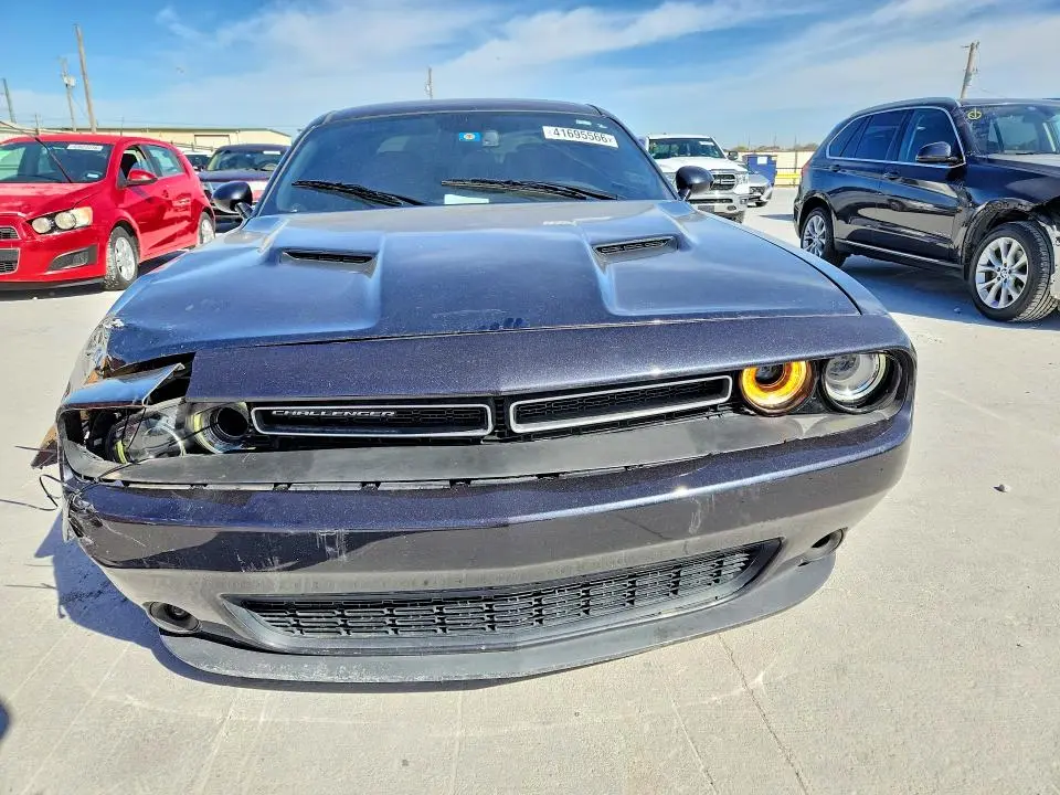 2019 DODGE CHALLENGER SXT  