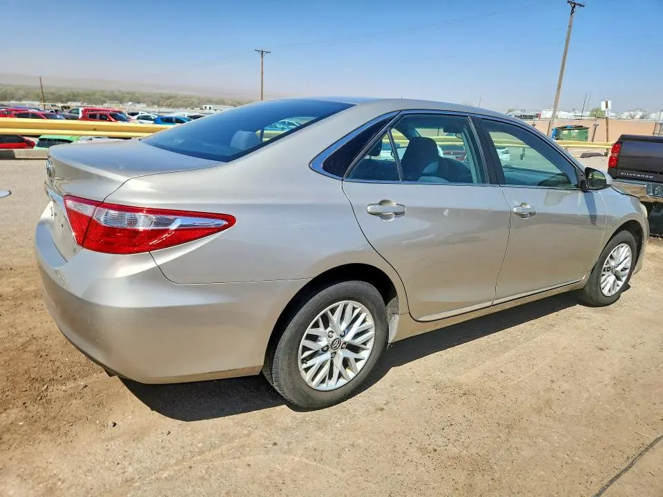 2017 TOYOTA CAMRY LE  