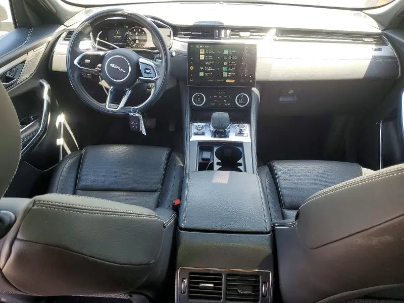 2024 JAGUAR F-PACE R-DYNAMIC S  
