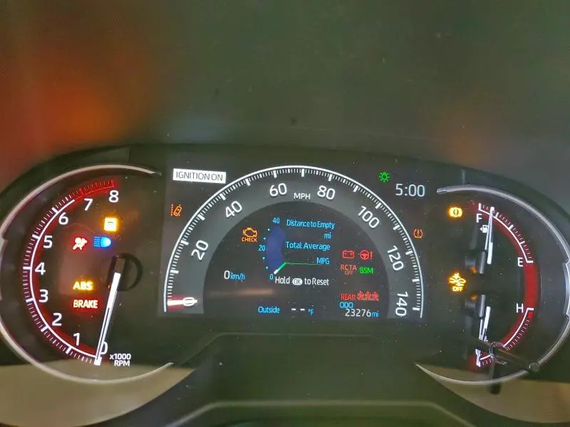 2024 TOYOTA RAV4 XLE  